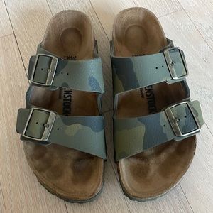 black rubber birks